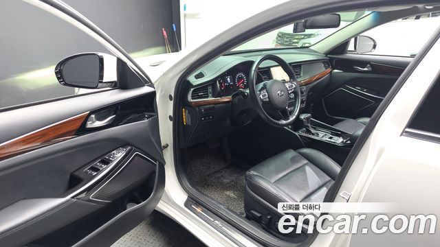 Kia K7 2017 — photo 13