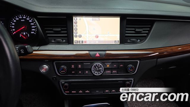 Kia K7 2017 — photo 19