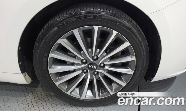 Kia K7 2017 — photo 7
