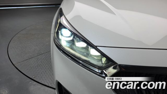 Kia K7 2017 — photo 8