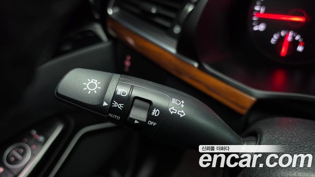 Kia K7 2017 — photo 30