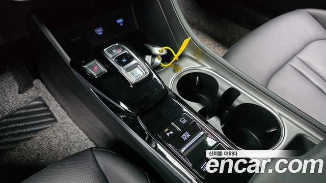 Hyundai Sonata 2023 — photo 12