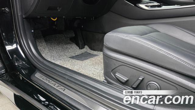 Hyundai Sonata 2023 — photo 23