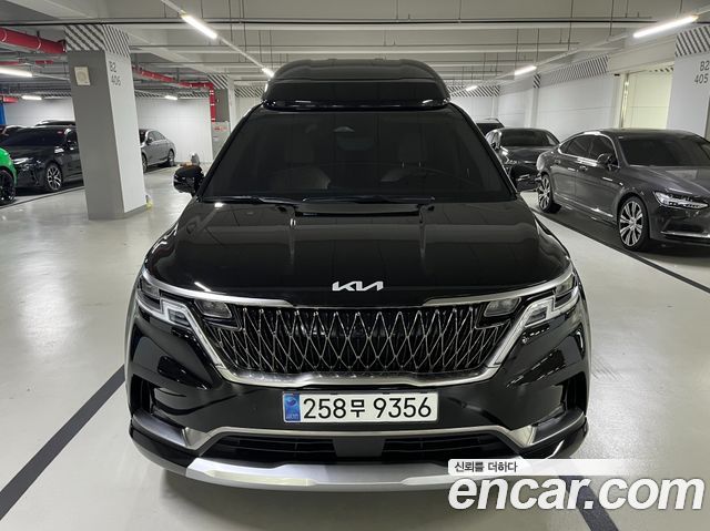 Kia Canival 2023 — photo 1