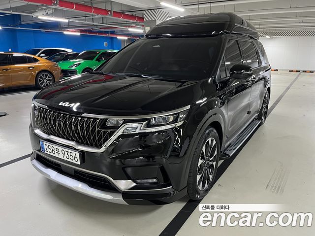 Kia Canival 2023 — photo 2