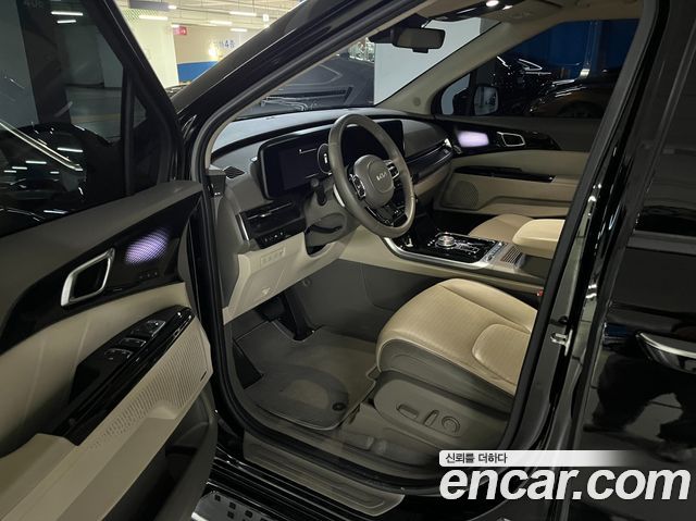 Kia Canival 2023 — photo 5