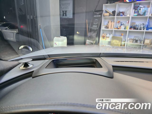 Audi S8 2015 — photo 15