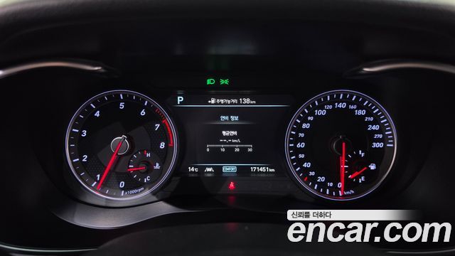Genesis G70 2018 — photo 11