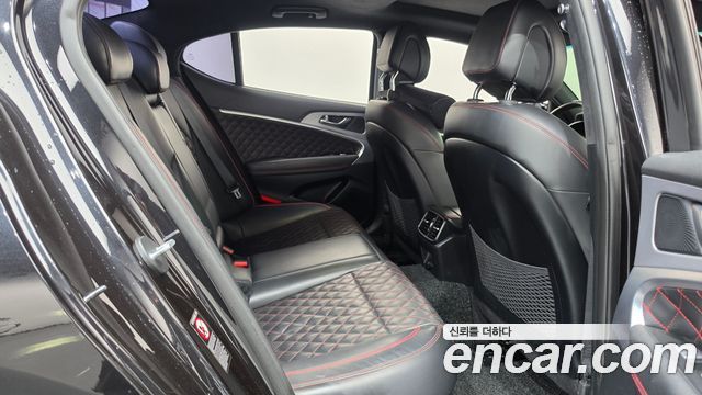 Genesis G70 2018 — photo 25