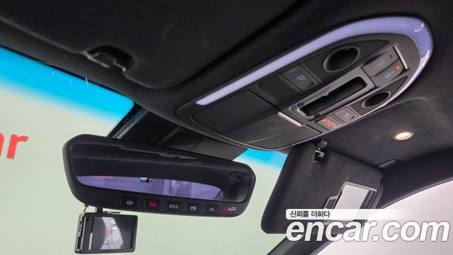 Genesis G70 2018 — photo 26