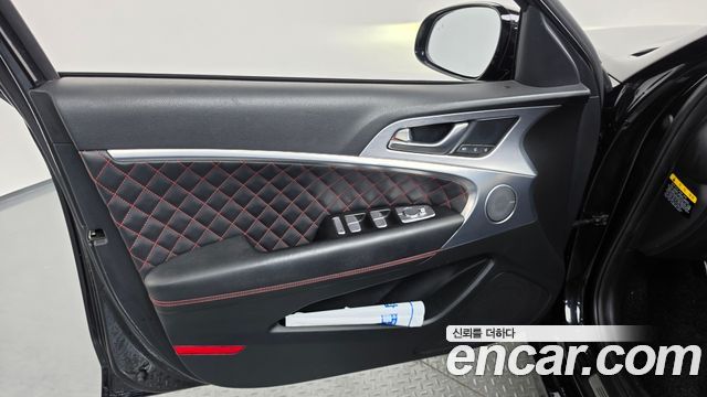 Genesis G70 2018 — photo 14