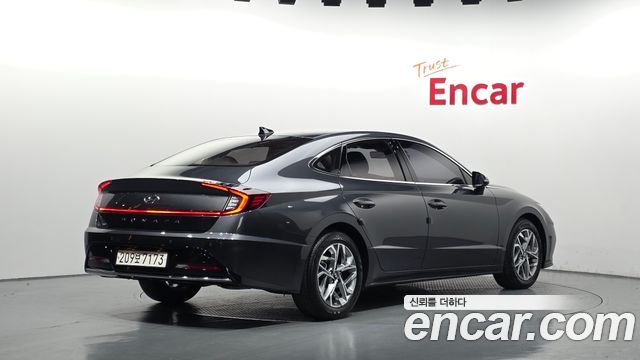 Hyundai Sonata 2023 — photo 2