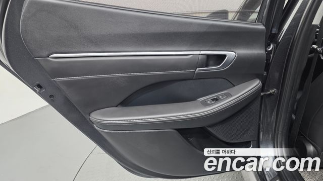 Hyundai Sonata 2023 — photo 15