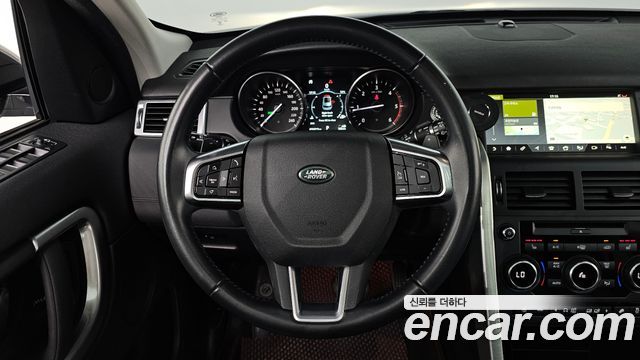 Land Rover Discovery Sport 2018 — photo 13