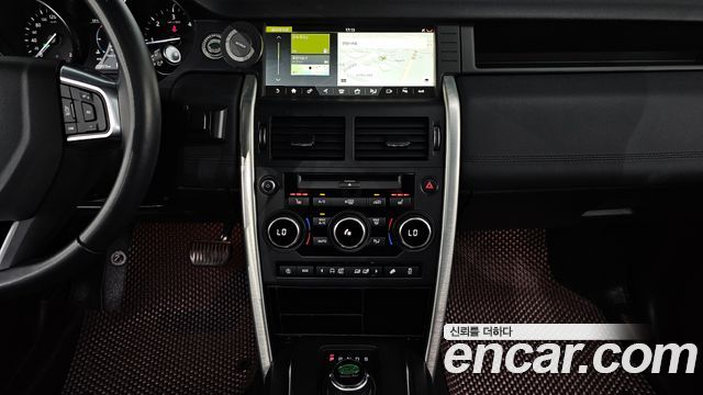 Land Rover Discovery Sport 2018 — photo 14