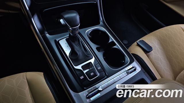 Kia Canival 2022 — photo 12