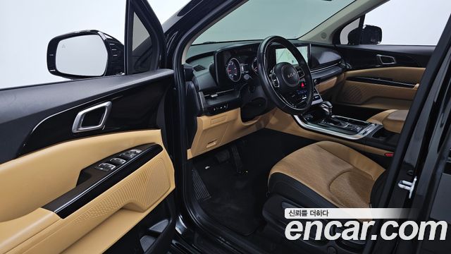 Kia Canival 2022 — photo 17