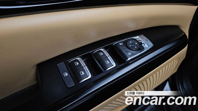 Kia Canival 2022 — photo 22