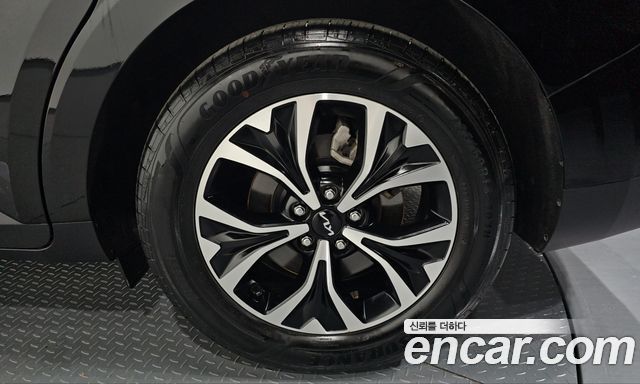 Kia Canival 2022 — photo 7