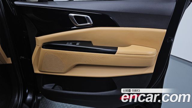 Kia Canival 2022 — photo 15