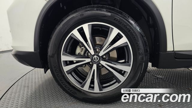 Nissan X-Trail 2018 — photo 5