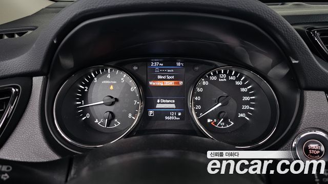 Nissan X-Trail 2018 — photo 11