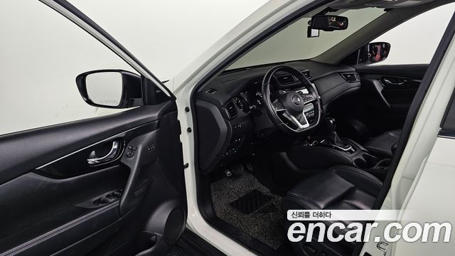 Nissan X-Trail 2018 — photo 13