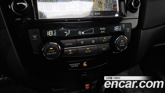 Nissan X-Trail 2018 — photo 22
