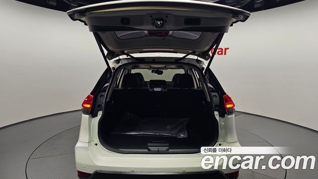 Nissan X-Trail 2018 — photo 26