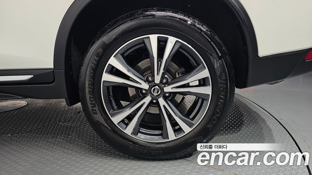 Nissan X-Trail 2018 — photo 7