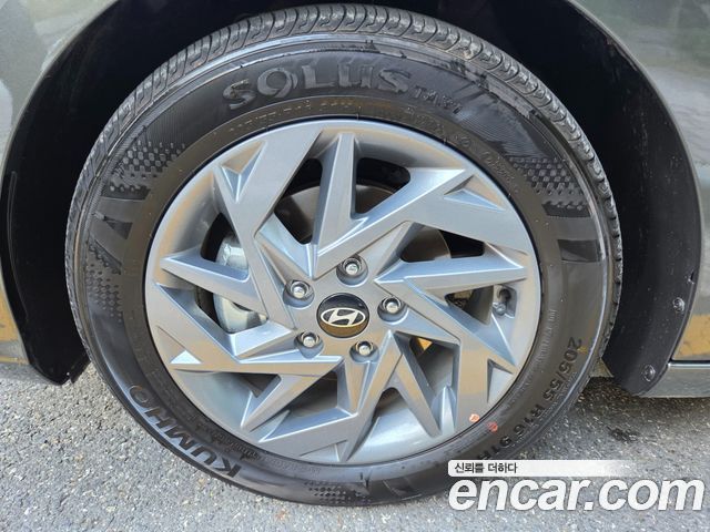 Hyundai AVANTE 2024 — photo 18