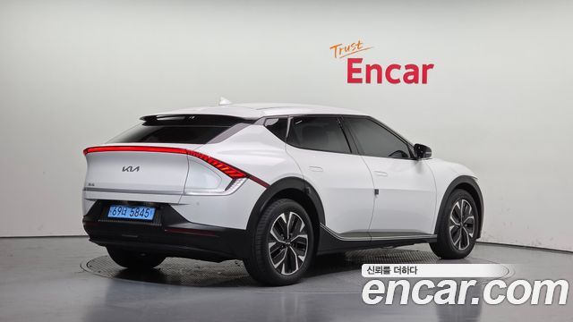 Kia EV6 2022 — photo 2