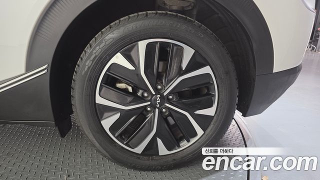 Kia EV6 2022 — photo 7