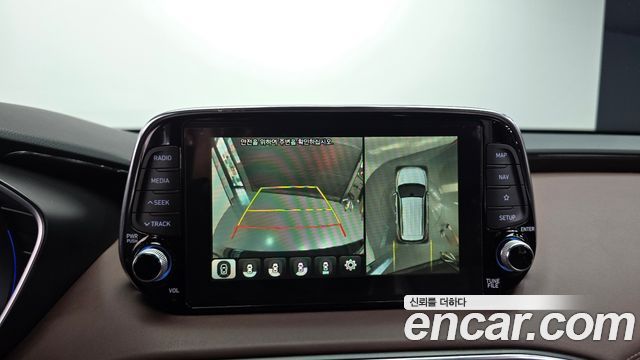 Hyundai Santafe 2019 — photo 14
