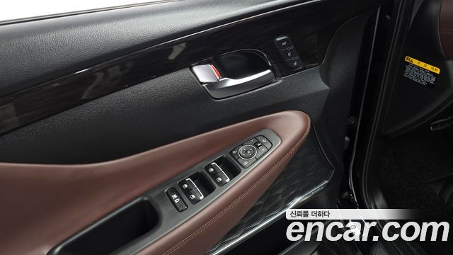 Hyundai Santafe 2019 — photo 18