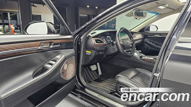 Genesis G90 2019 — photo 13