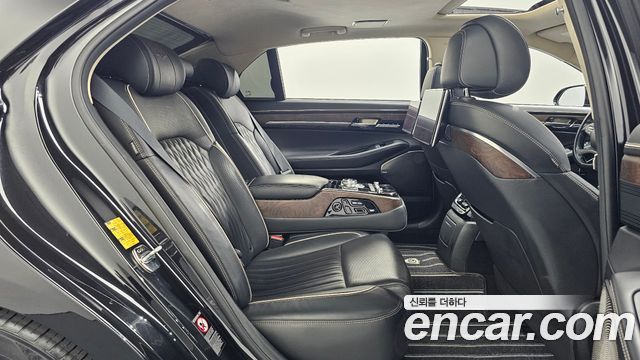 Genesis G90 2019 — photo 17