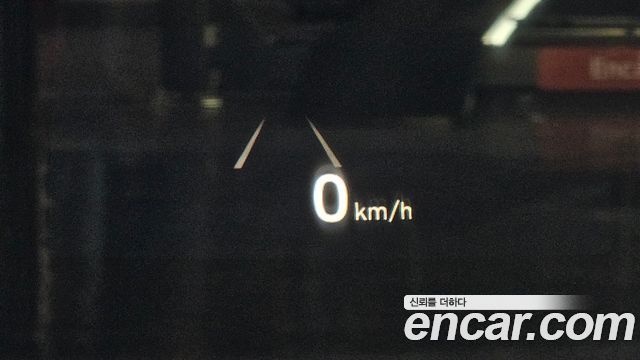 Genesis G90 2019 — photo 24