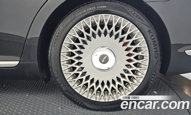 Genesis G90 2019 — photo 7