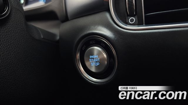 Genesis G90 2019 — photo 30