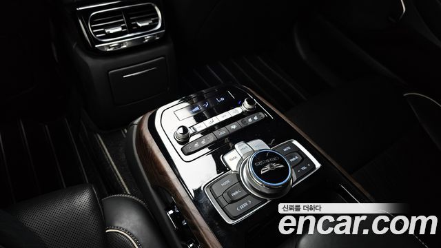 Genesis G90 2019 — photo 31
