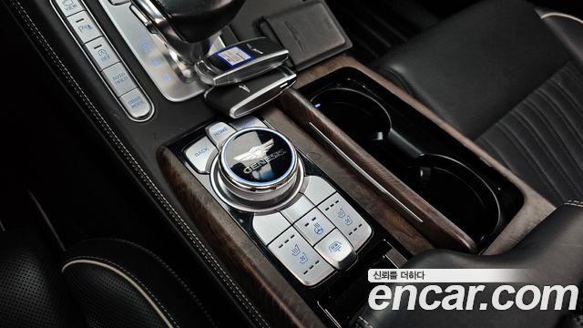 Genesis G90 2019 — photo 32