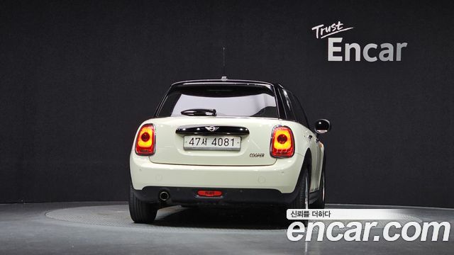 Mini Cooper 2017 — photo 4