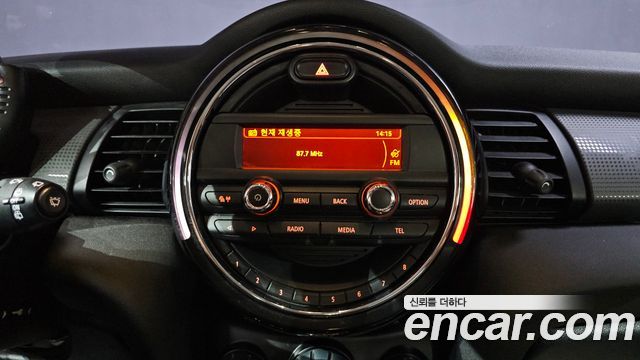 Mini Cooper 2017 — photo 19
