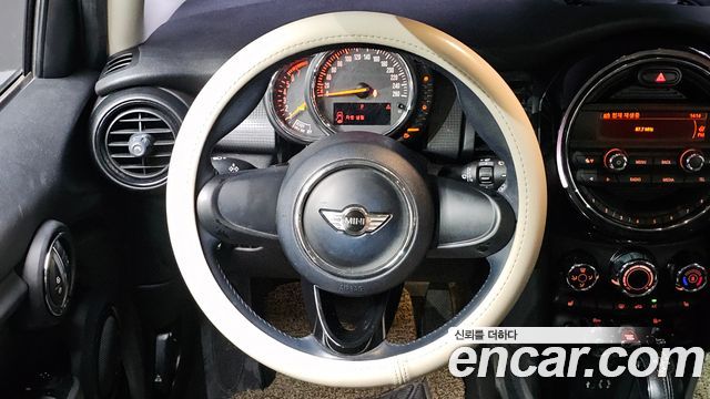 Mini Cooper 2017 — photo 20