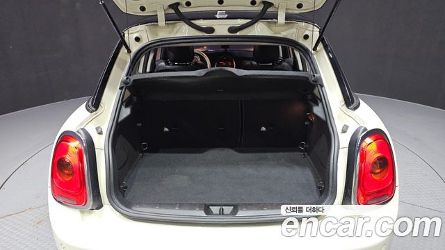 Mini Cooper 2017 — photo 22