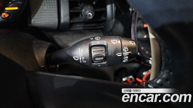 Mini Cooper 2017 — photo 27