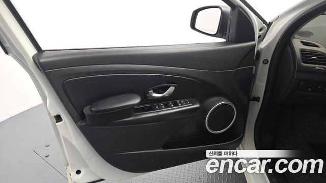 Renault Korea SM3 2015 — photo 14