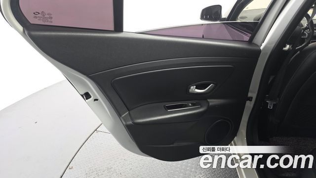 Renault Korea SM3 2015 — photo 15