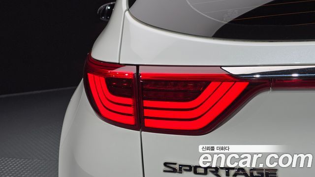 Kia Sportage 2016 — photo 9